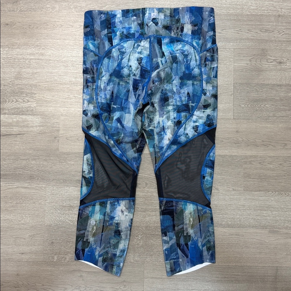 Lululemon On Pace Crop *21" Sun Dazed Multi Blue Sz 10! - Picture 6 of 9